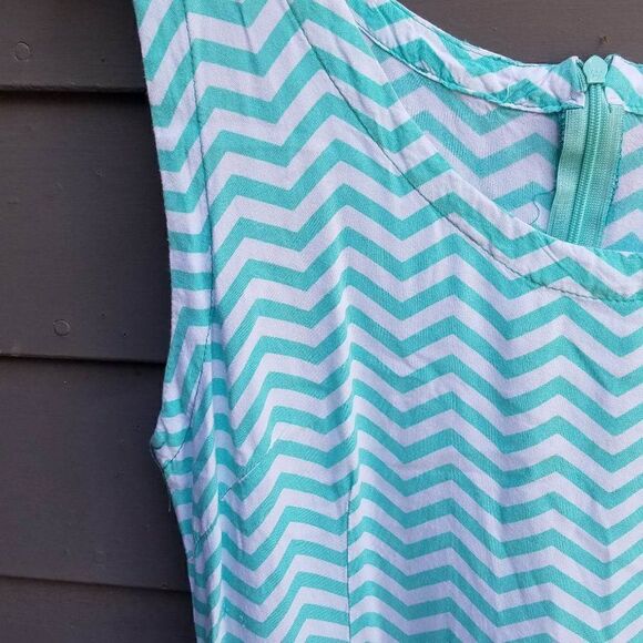 Tybee Island Clothing Co Blue White Chevron not quite Maxi Dress Large - Picture 4 of 9